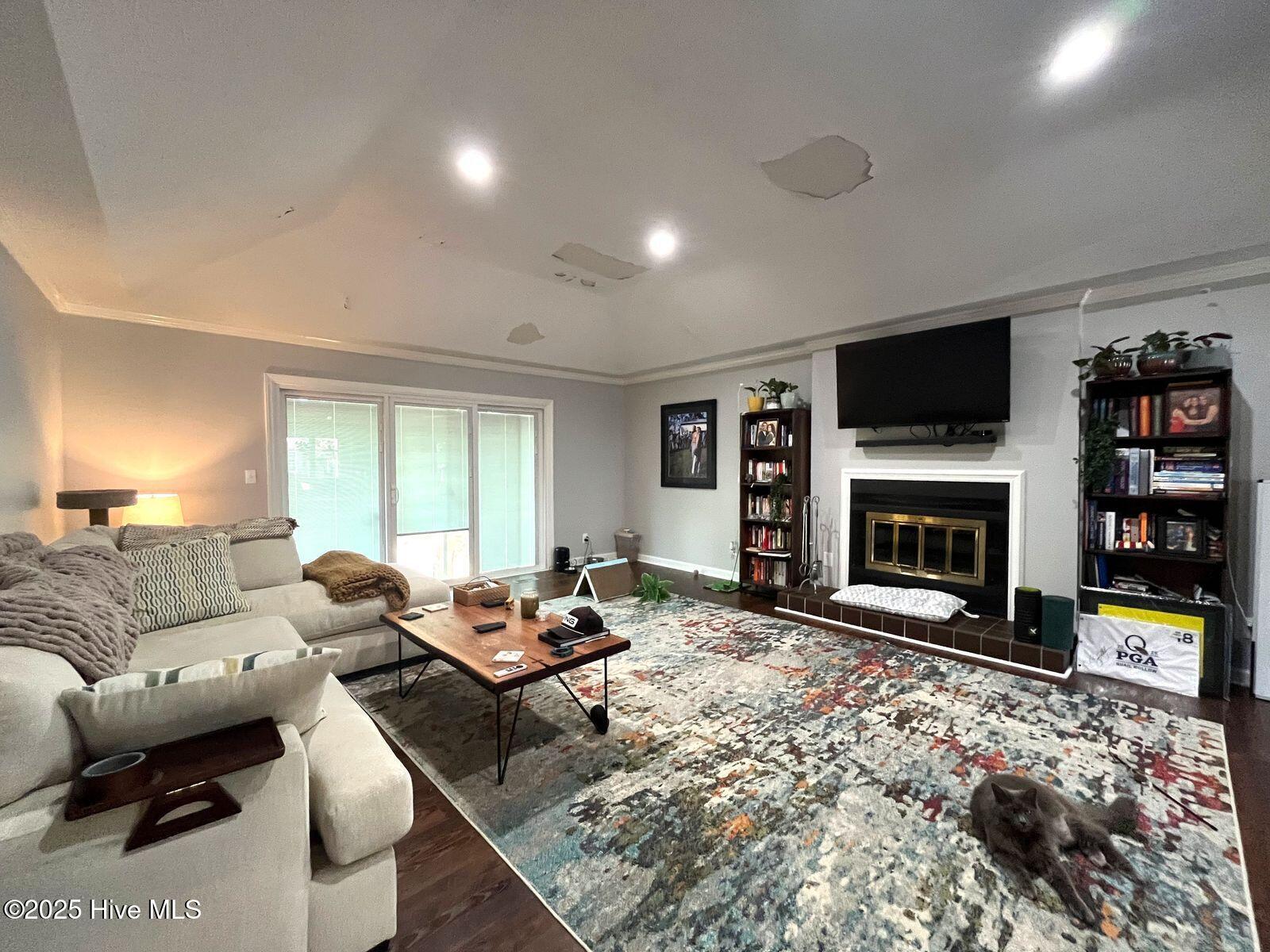 209 Tall Trees Drive Pinehurst, NC 28374 - Photo 5 of 25 209 living 3