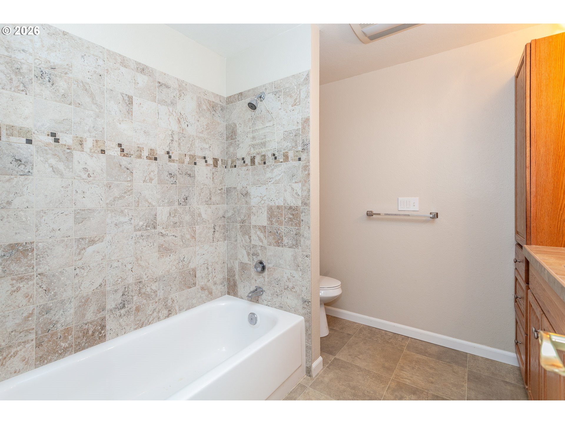 6151 Southwest Erickson Avenue Beaverton, OR 97008 - Photo 25 of 29 Bathroom