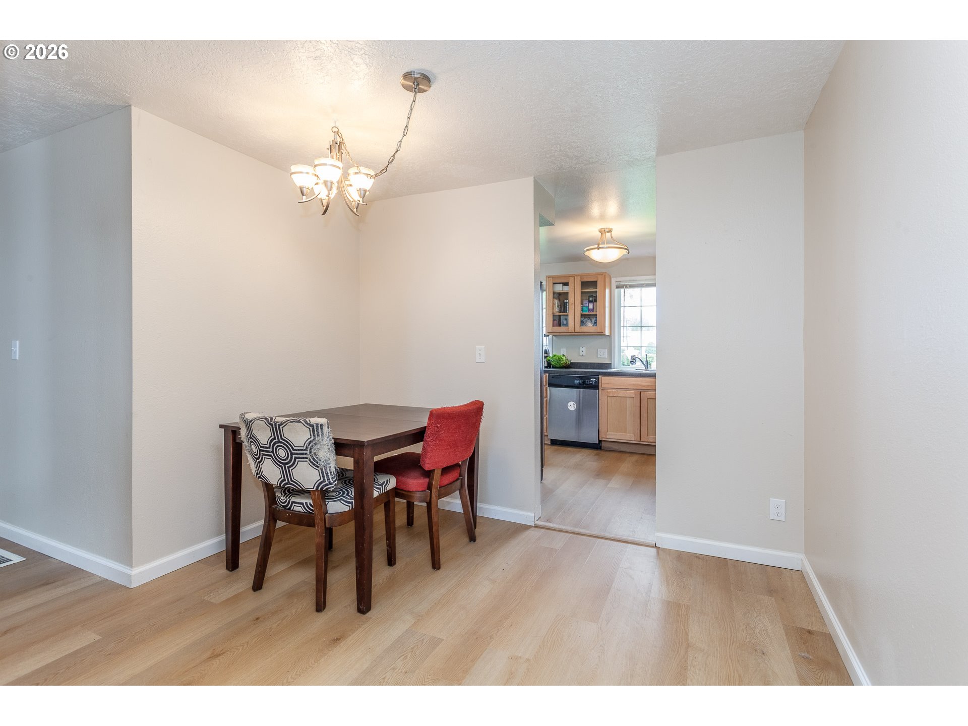 6151 Southwest Erickson Avenue Beaverton, OR 97008 - Photo 10 of 29 Dining Area