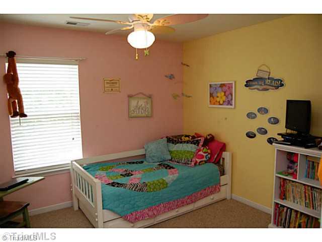 894 Hedgepath Terrace High Point, NC 27265 - Photo 12 of 16 2nd Bedroom.