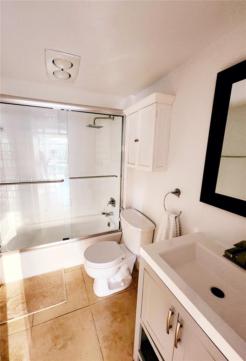 1925 Brickell Avenue, Unit 706 Miami, FL 33129 - Photo 13 of 20