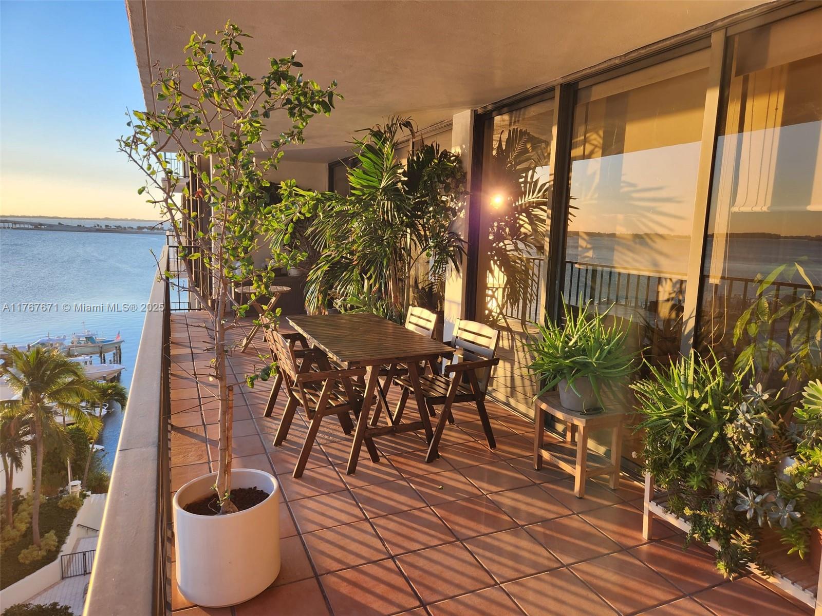 1925 Brickell Avenue, Unit 706 Miami, FL 33129 - Photo 3 of 20