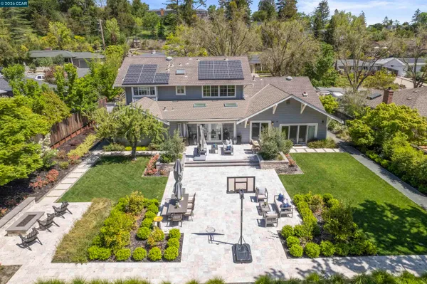 $3,750,000 | 246 Overhill Road, Orinda, CA 94563