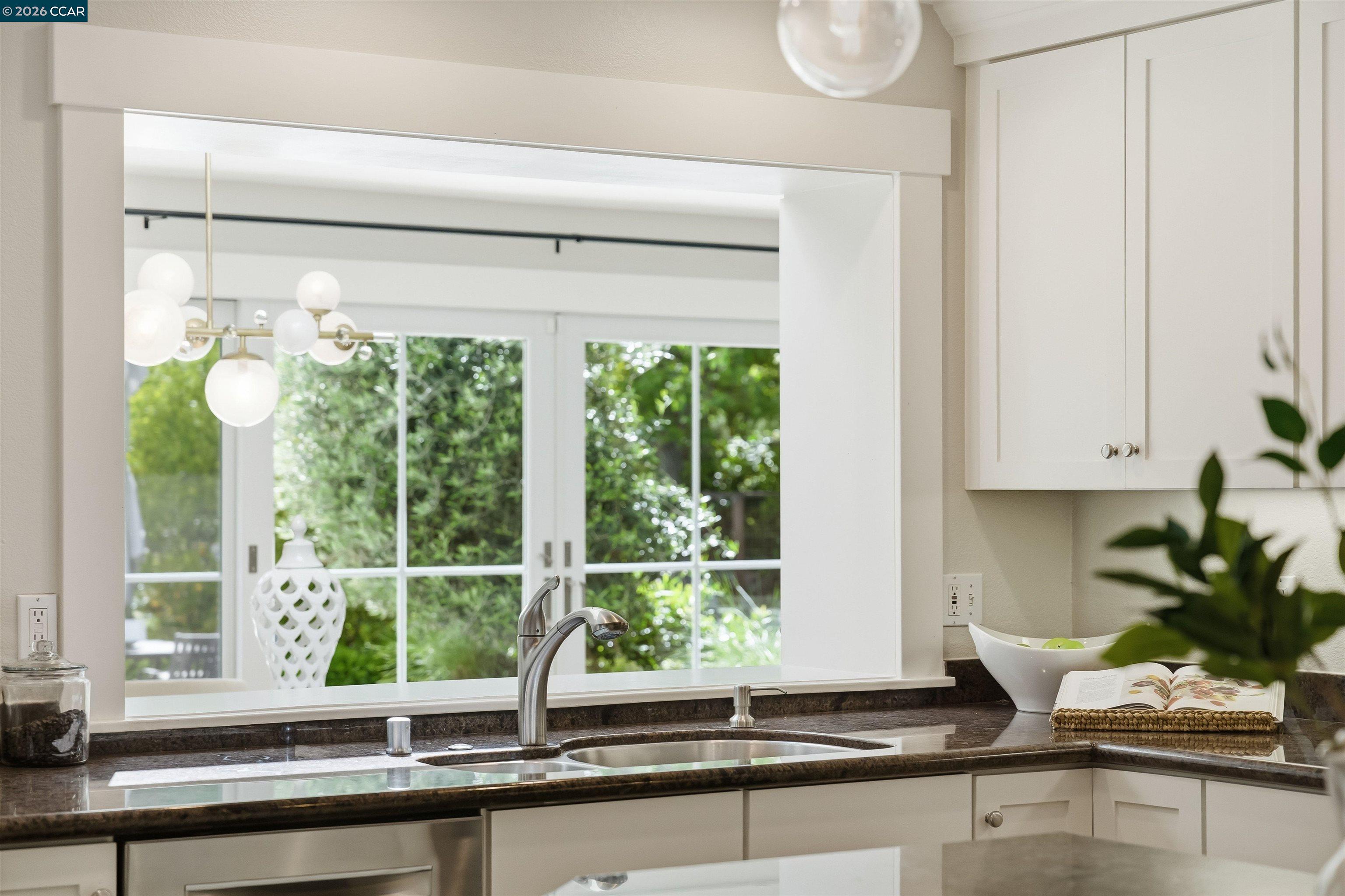 246 Overhill Road Orinda, CA 94563 - Photo 26 of 60