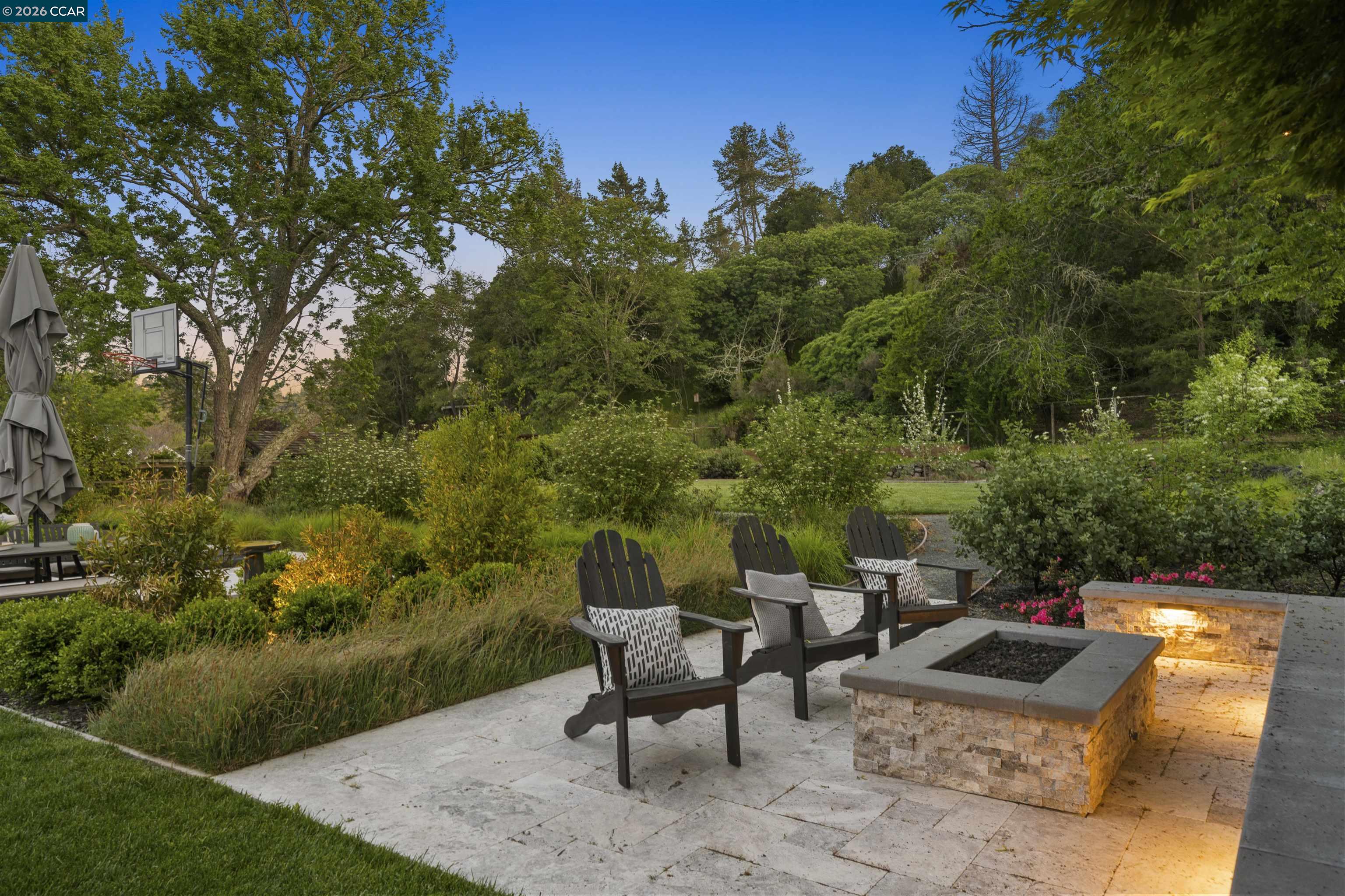 246 Overhill Road Orinda, CA 94563 - Photo 3 of 60