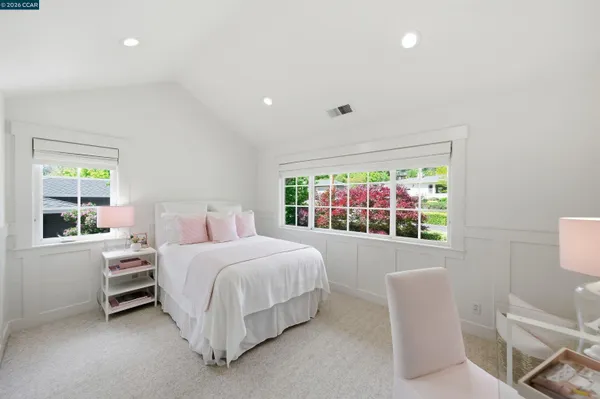 $3,750,000 | 246 Overhill Road, Orinda, CA 94563