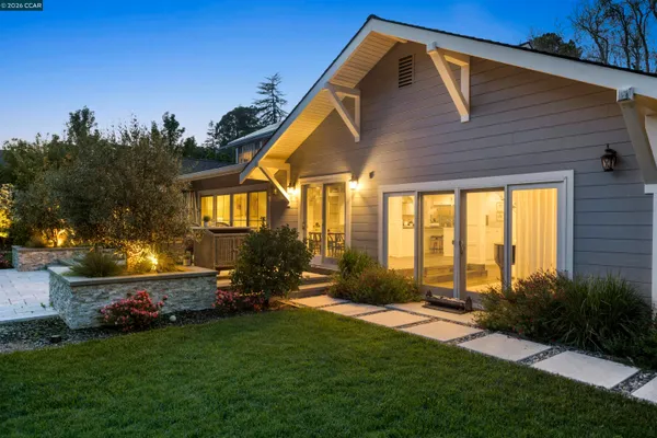 $3,750,000 | 246 Overhill Road, Orinda, CA 94563