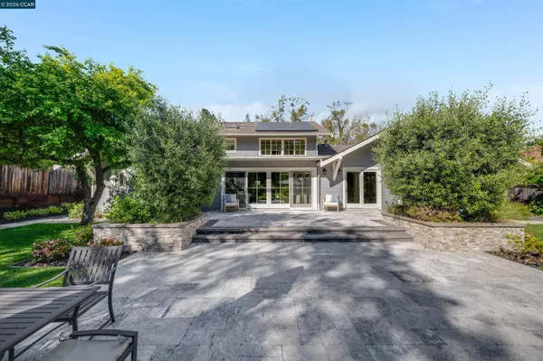 $3,750,000 | 246 Overhill Road, Orinda, CA 94563