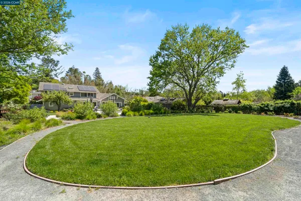 $3,750,000 | 246 Overhill Road, Orinda, CA 94563