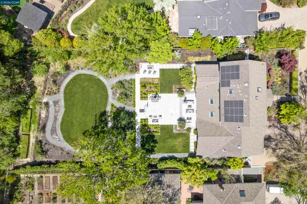 $3,750,000 | 246 Overhill Road, Orinda, CA 94563