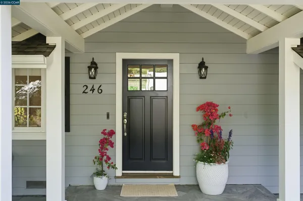 $3,750,000 | 246 Overhill Road, Orinda, CA 94563