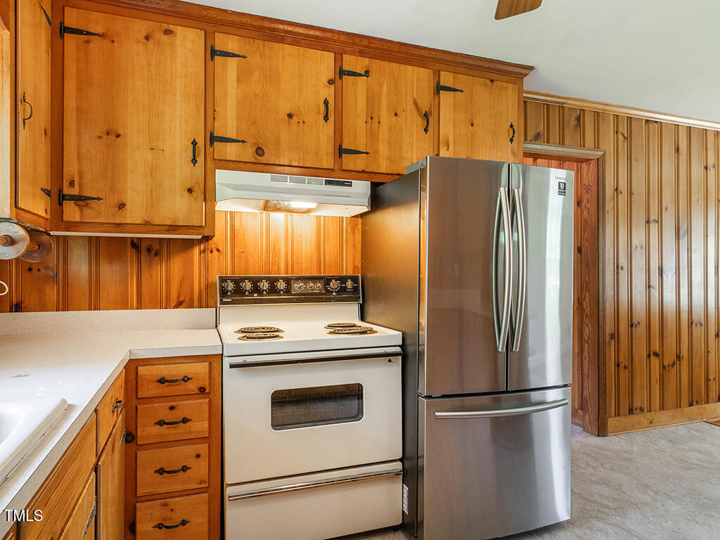 2434 Morningside Drive Burlington, NC 27217 - Photo 13 of 30 16 2434_MorningsideDr Kitchen5_MLS