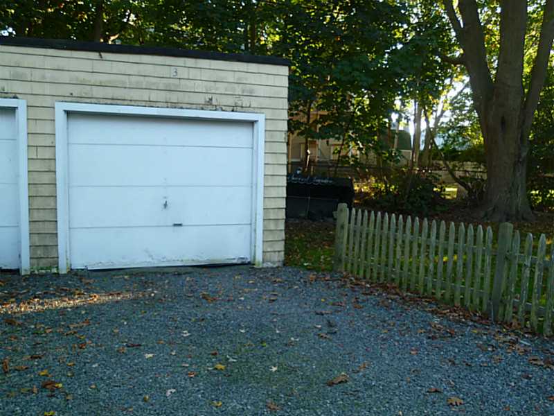 49 Merton Road, Unit 3 Newport, RI 02840 - Photo 21 of 22 Parking Lot/Garage.