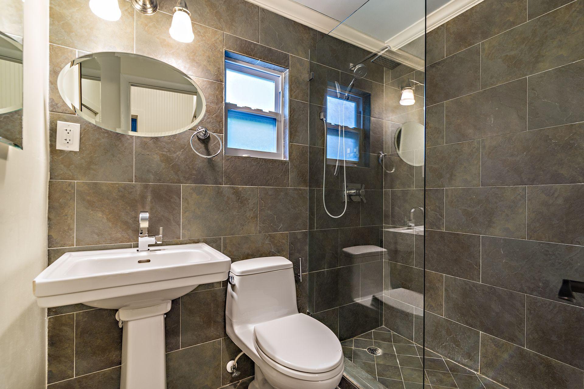 237 Dyer Road West Palm Beach, FL 33405 - Photo 13 of 36 Master Bath