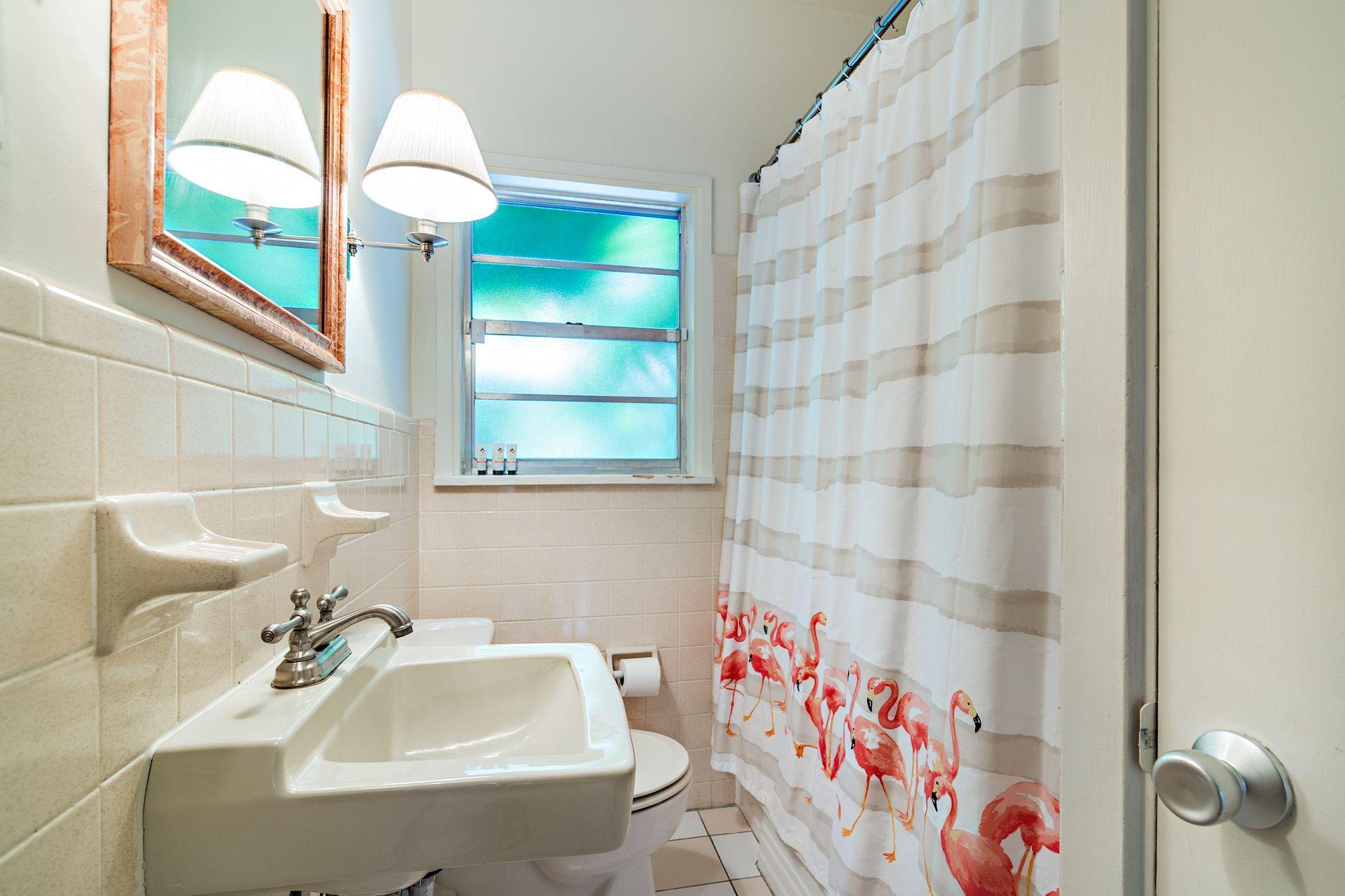237 Dyer Road West Palm Beach, FL 33405 - Photo 15 of 36 Second Bath