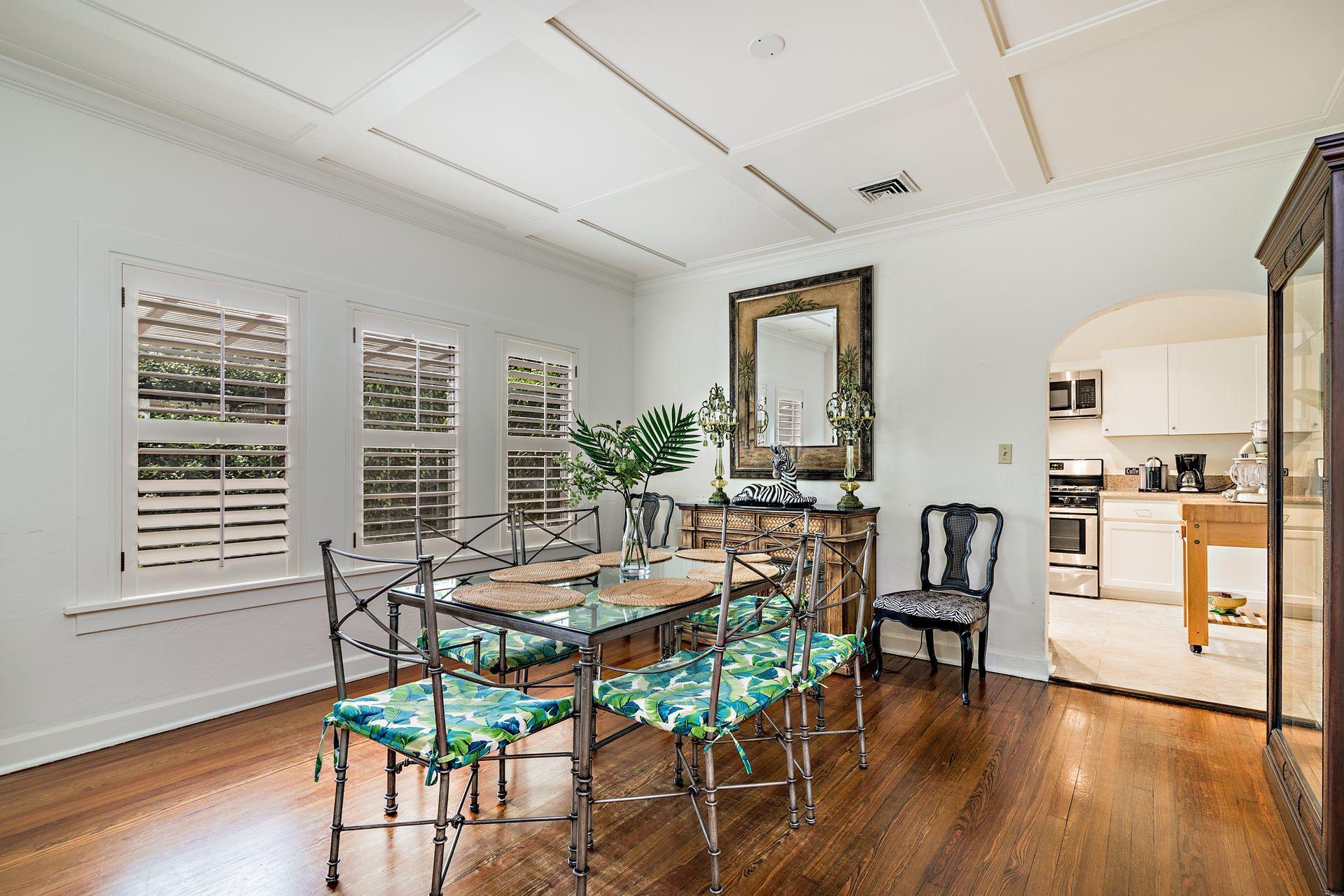 237 Dyer Road West Palm Beach, FL 33405 - Photo 8 of 36 Dining Room