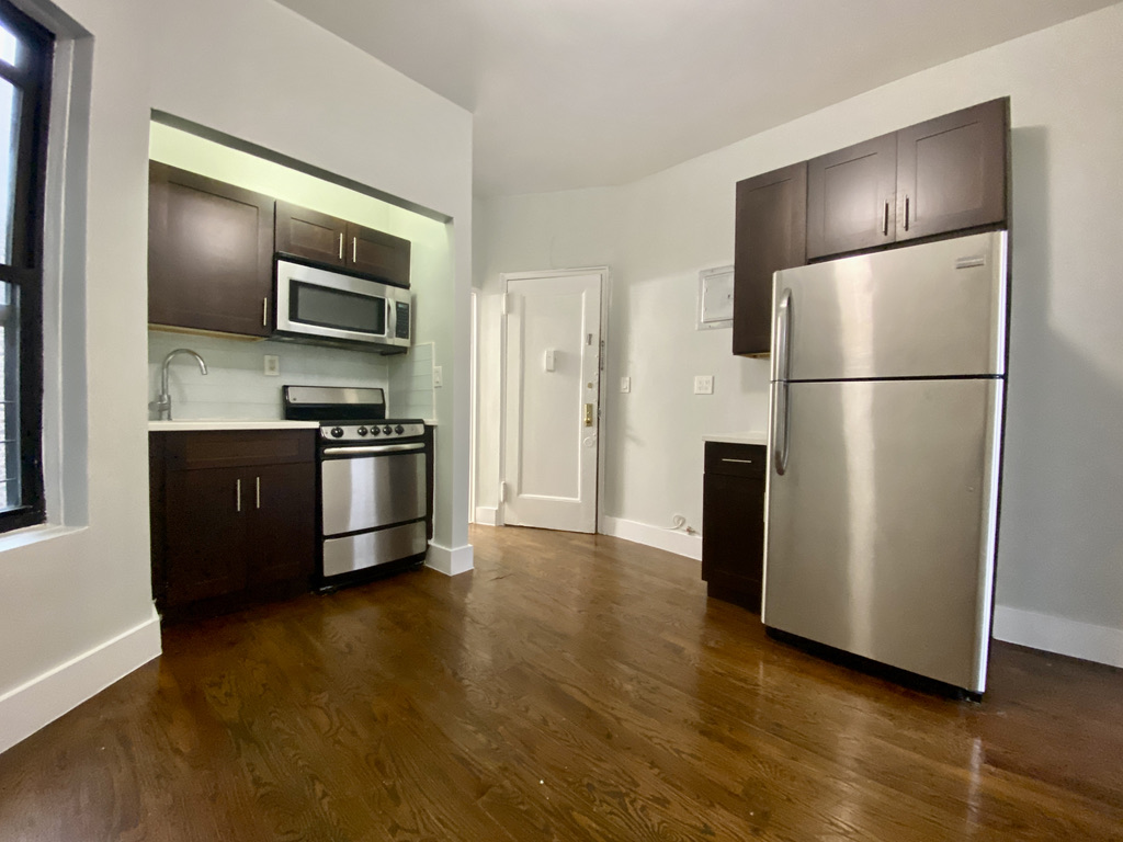 1885 Amsterdam Avenue, Unit 4C Manhattan, NY 10032 - Photo 2 of 5