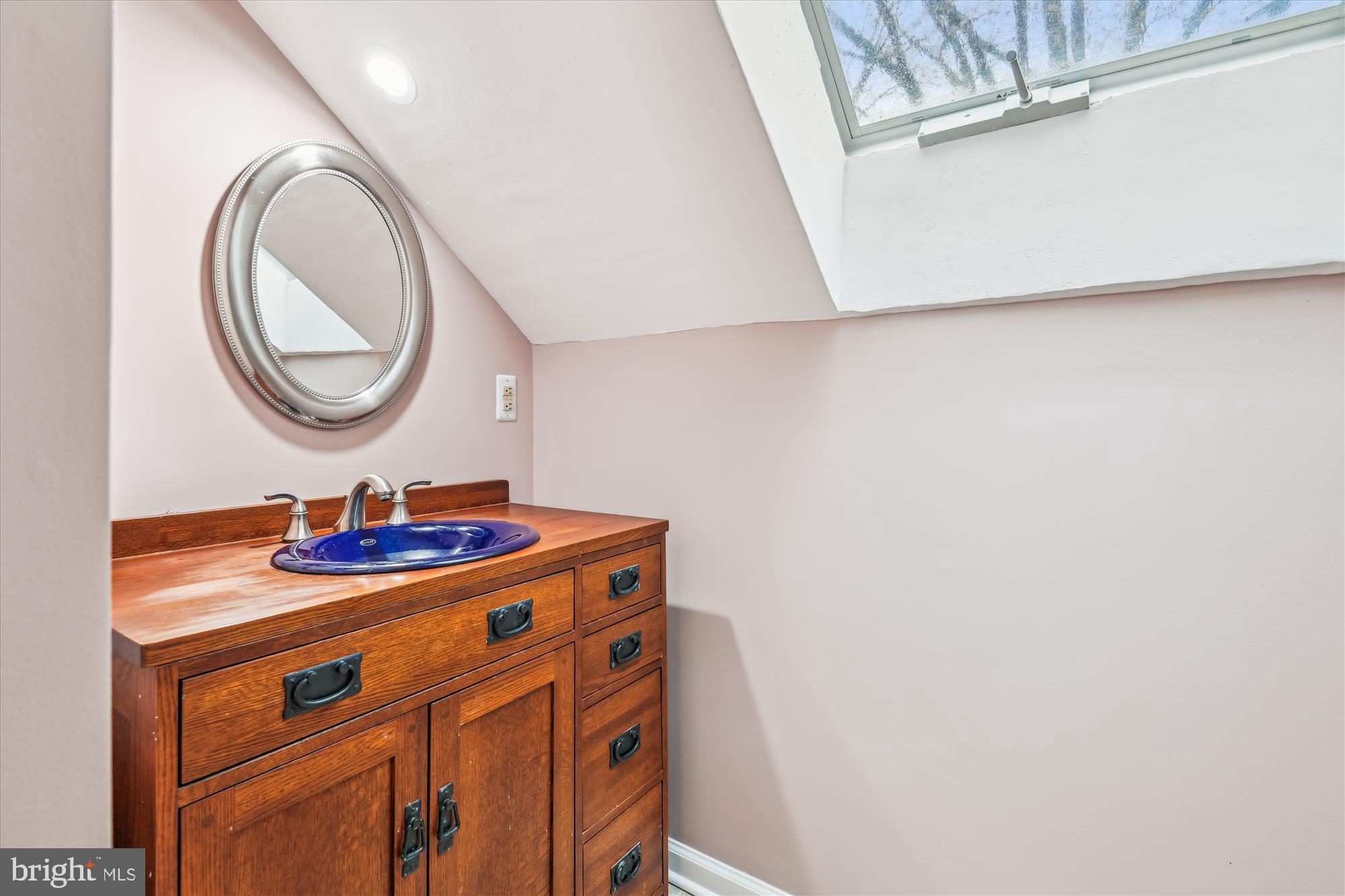 1549 Ritchie Lane Annapolis, MD 21401 - Photo 24 of 40 Upper Bath