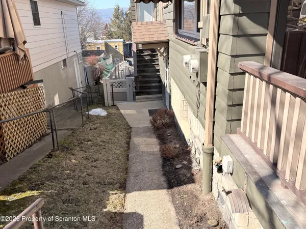 $1,350 | 324 Crown Avenue, Scranton, PA 18505