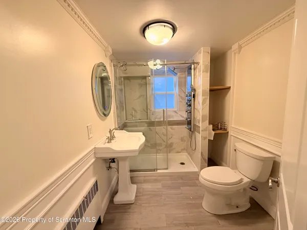 $1,350 | 324 Crown Avenue, Scranton, PA 18505