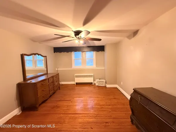 $1,350 | 324 Crown Avenue, Scranton, PA 18505