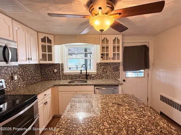 $1,350 | 324 Crown Avenue, Scranton, PA 18505