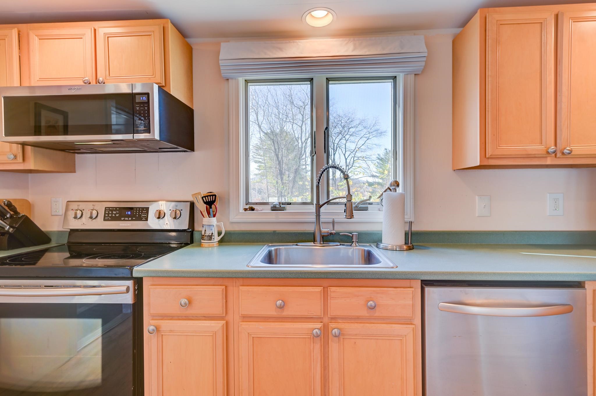 28 River Street Conway, NH 03818 - Photo 15 of 40