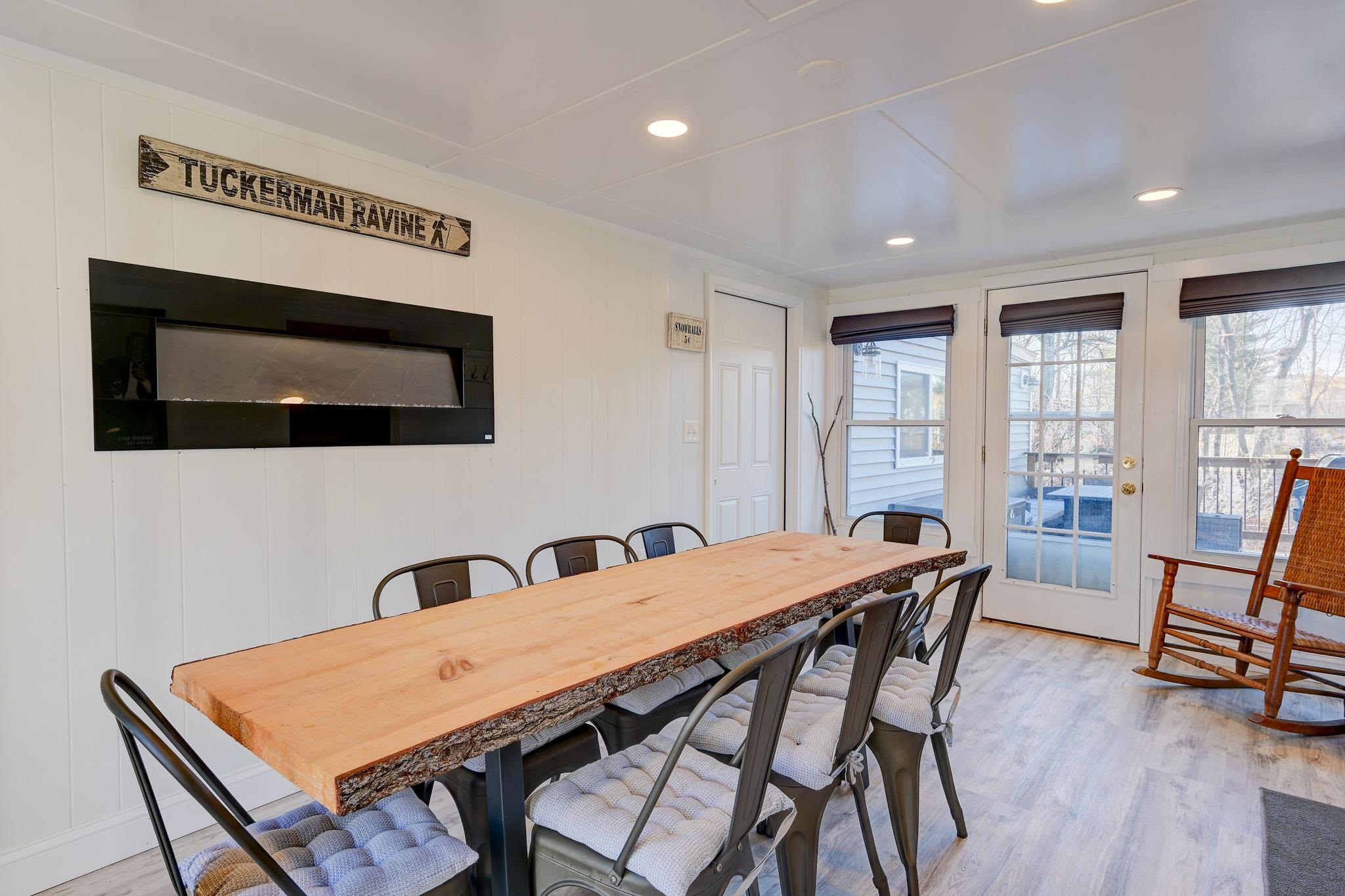 28 River Street Conway, NH 03818 - Photo 3 of 40