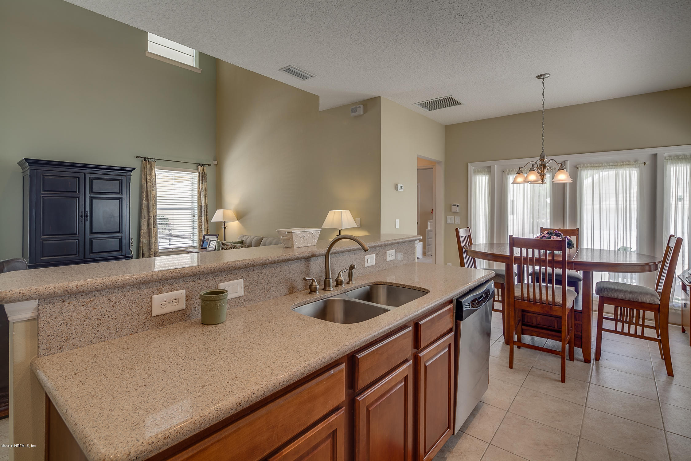 3724 Chasing Falls Road Orange Park, FL 32065 - Photo 10 of 31 Kitchen_-_2
