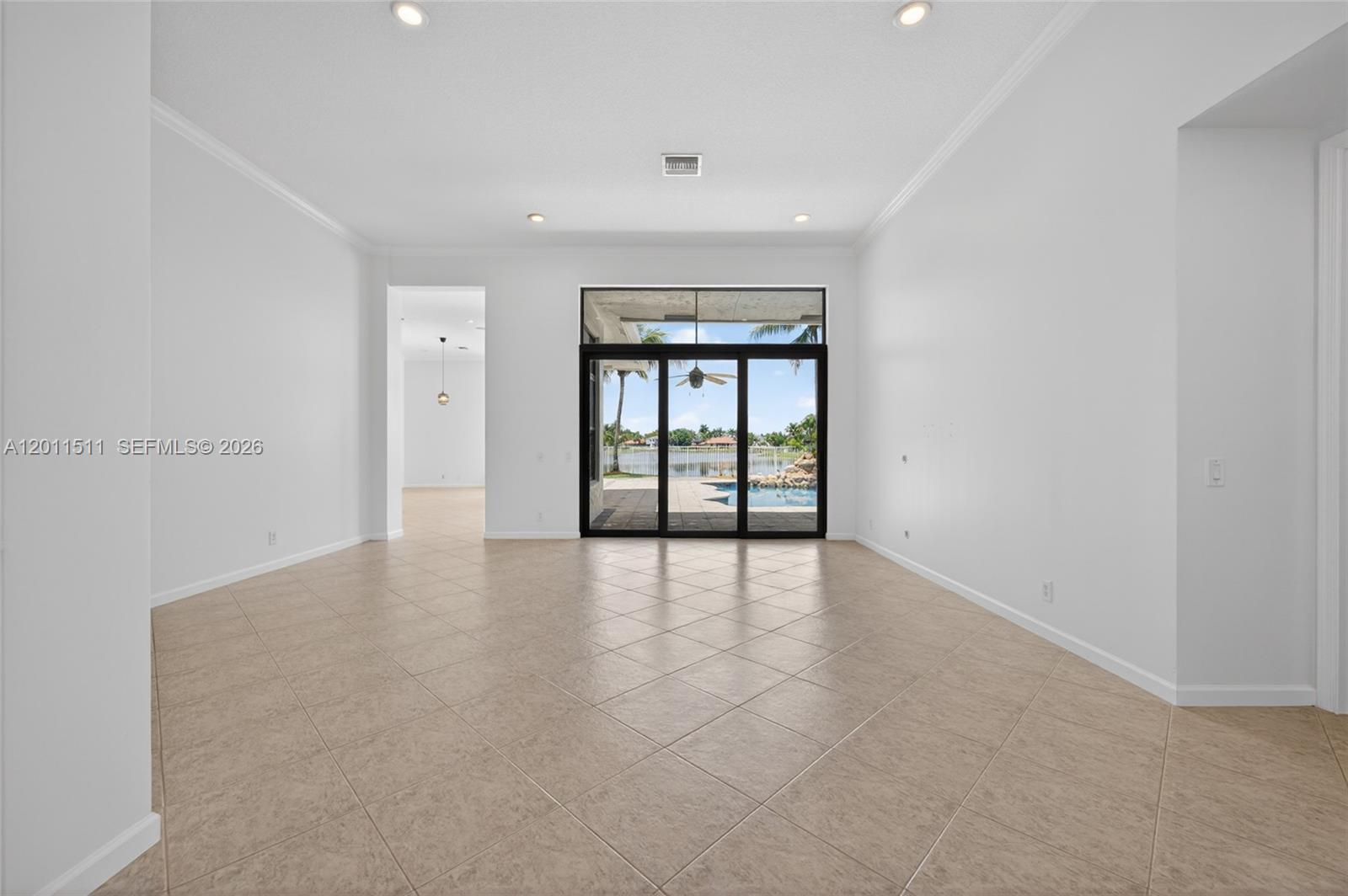 812 Regal Cove Road Weston, FL 33327 - Photo 3 of 42