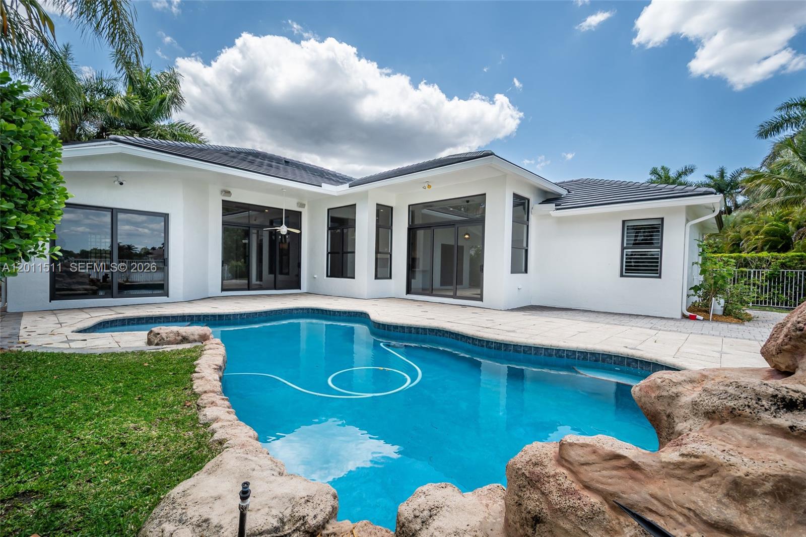 812 Regal Cove Road Weston, FL 33327 - Photo 32 of 42