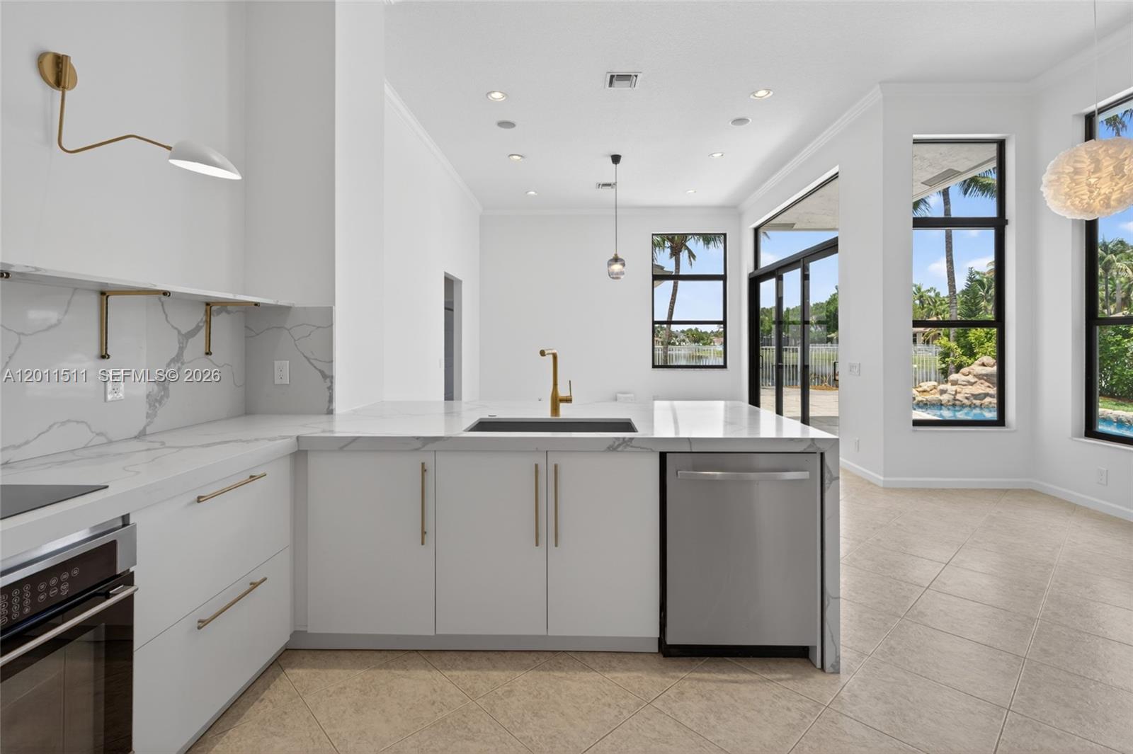812 Regal Cove Road Weston, FL 33327 - Photo 9 of 42