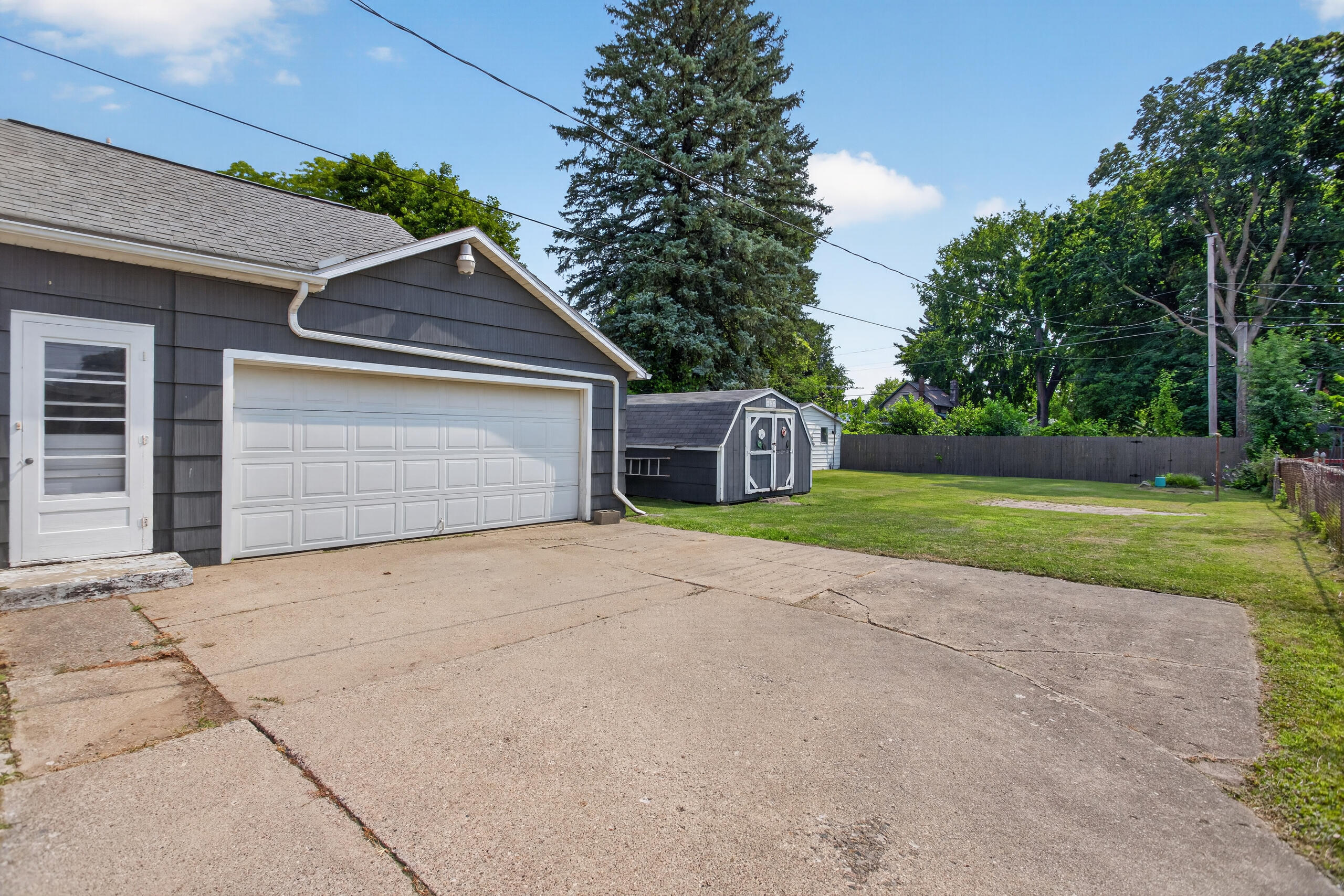 703 Winifred Street Jackson, MI 49202 - Photo 32 of 36 IMG_0814