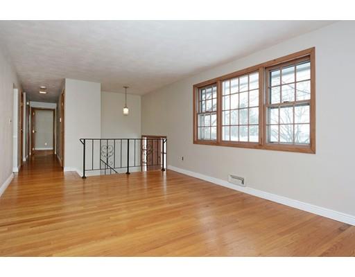 11 Iroquois Road Danvers, MA 01923 - Photo 8 of 30 Gallery Image 8