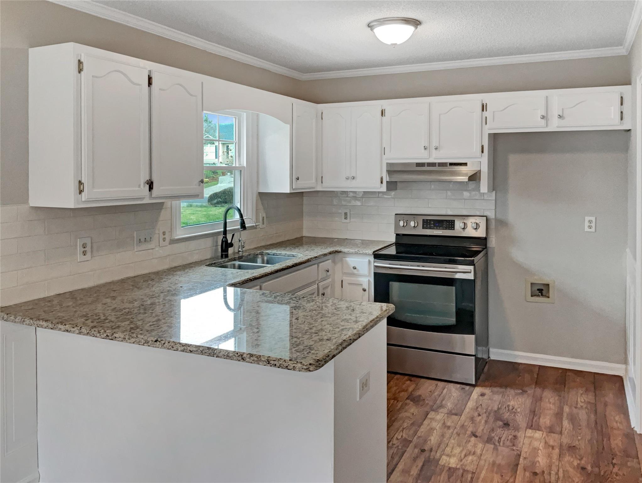 1815 Running Brook Road Charlotte, NC 28214 - Photo 10 of 21 Gallery Image 10