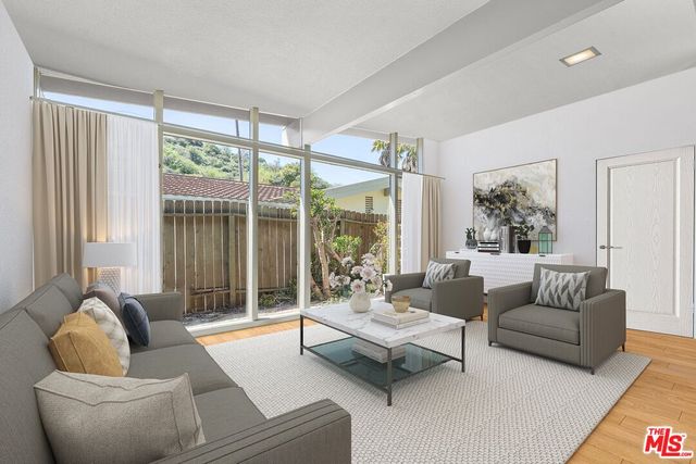 $2,360,000 | 7545 Kimdale Lane, Los Angeles, CA 90046