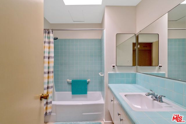 $2,360,000 | 7545 Kimdale Lane, Los Angeles, CA 90046