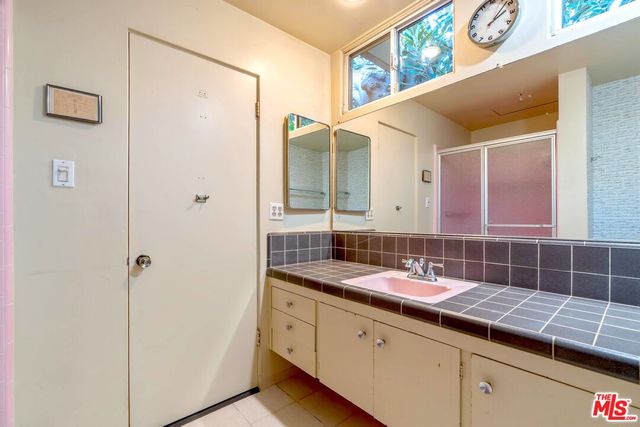 $2,360,000 | 7545 Kimdale Lane, Los Angeles, CA 90046