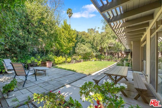 $2,360,000 | 7545 Kimdale Lane, Los Angeles, CA 90046