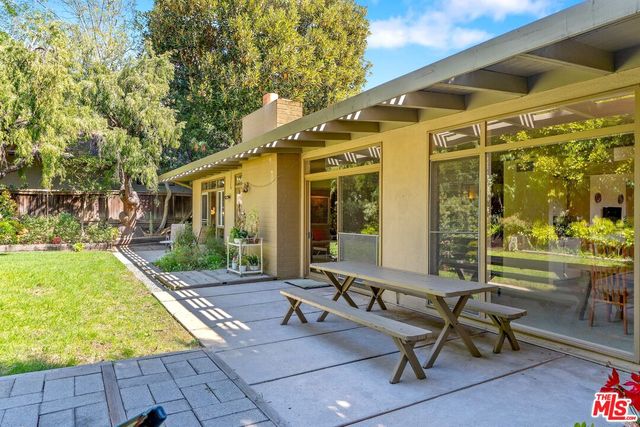 $2,360,000 | 7545 Kimdale Lane, Los Angeles, CA 90046