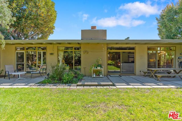 $2,360,000 | 7545 Kimdale Lane, Los Angeles, CA 90046