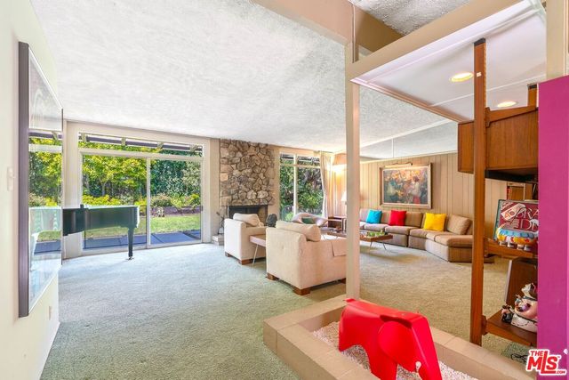 $2,360,000 | 7545 Kimdale Lane, Los Angeles, CA 90046