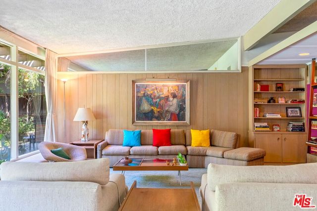 $2,360,000 | 7545 Kimdale Lane, Los Angeles, CA 90046