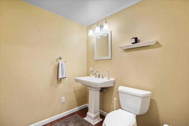 $473,000 | N174W20270 Raymond Road, Jackson, WI 53037