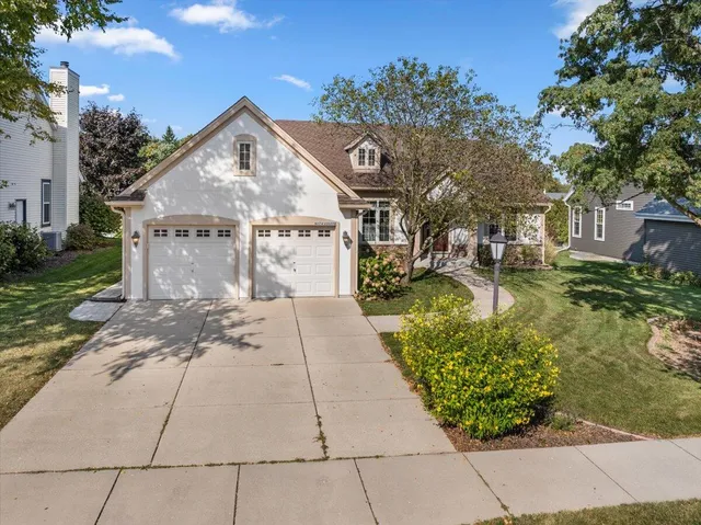 $473,000 | N174W20270 Raymond Road, Jackson, WI 53037