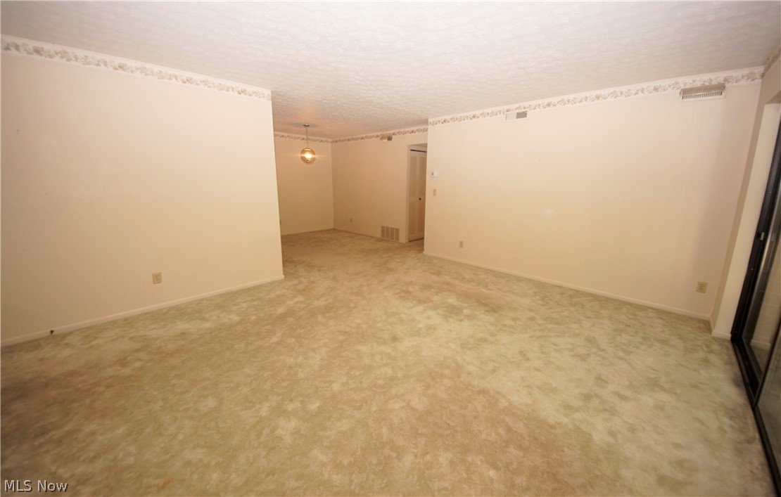 22950 Mastick Road, Unit 202 Cleveland, OH 44126 - Photo 6 of 24