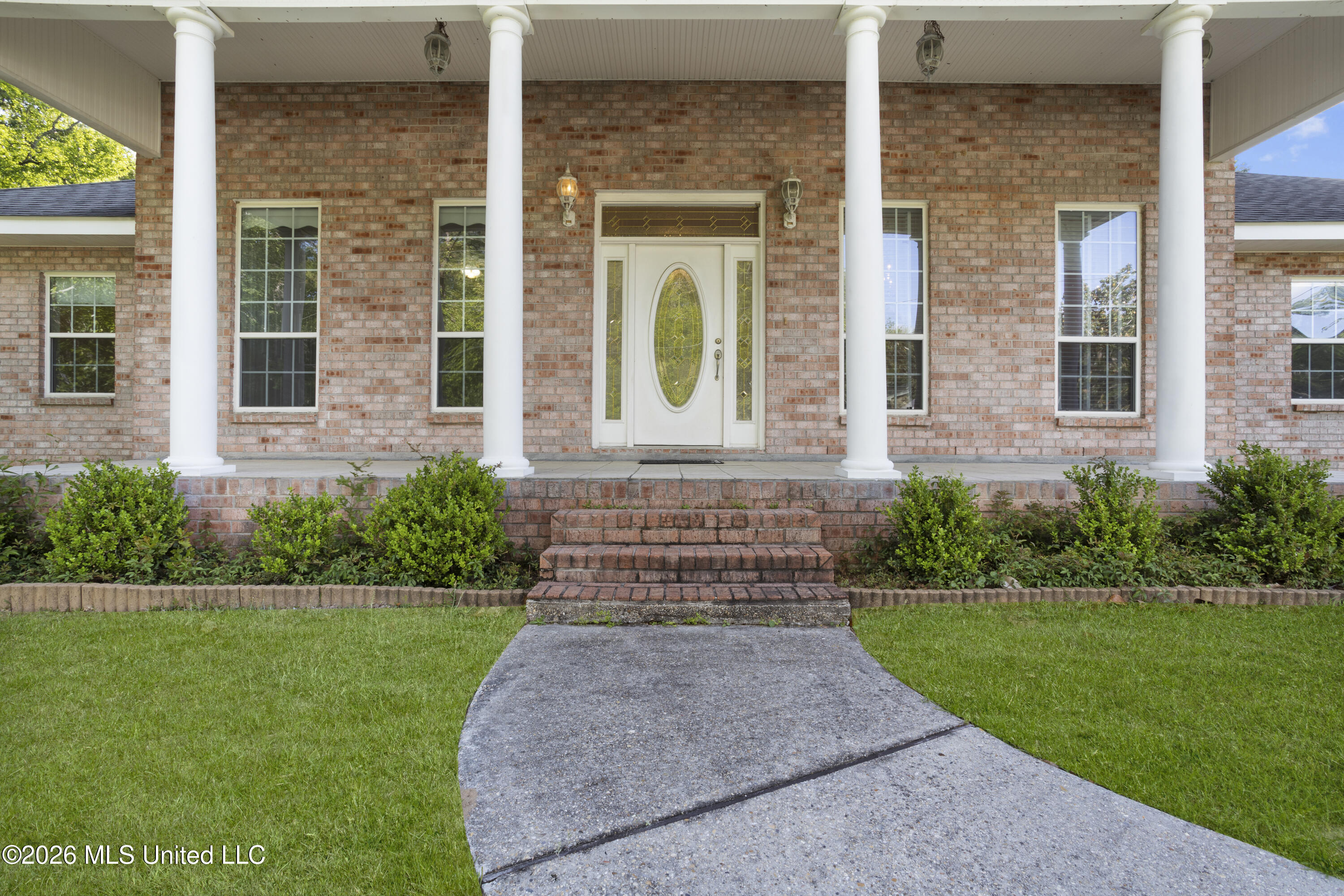 6426 Apelehama Road Diamondhead, MS 39525 - Photo 4 of 53 00004