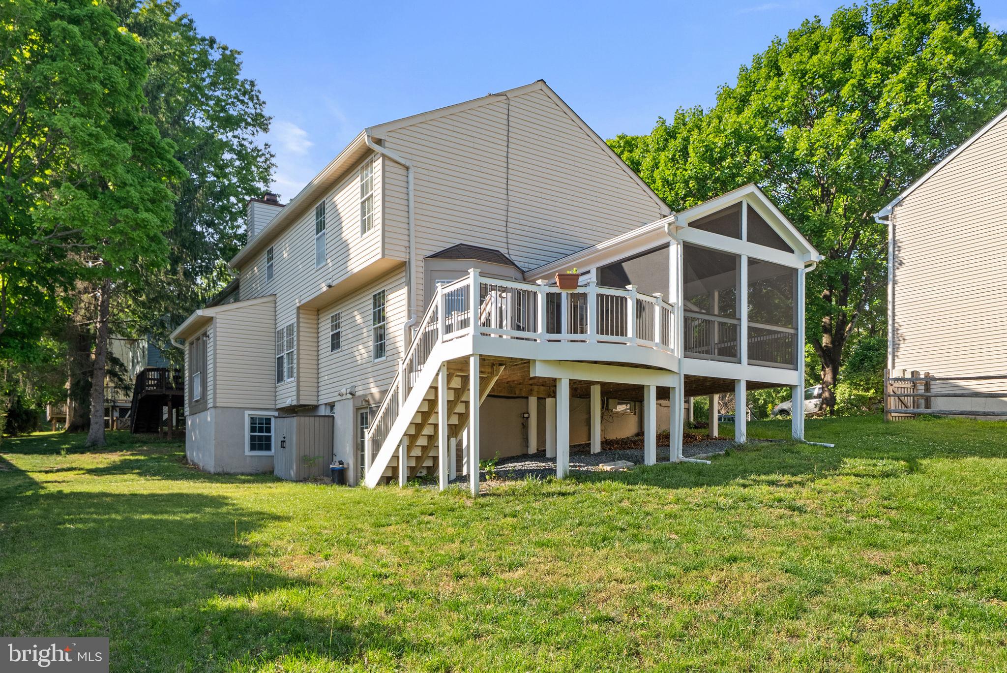 11645 Sun Cir Way Columbia, MD 21044 - Photo 42 of 44 yard view