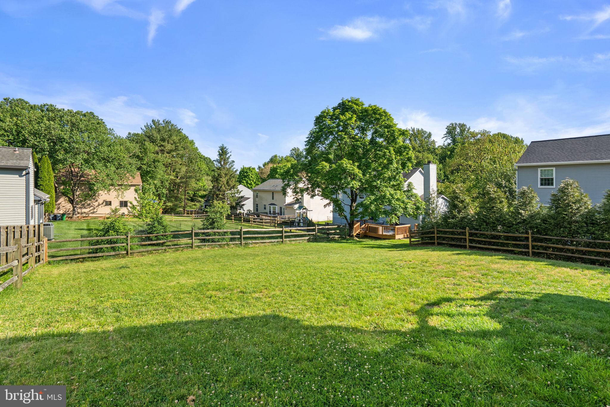 11645 Sun Cir Way Columbia, MD 21044 - Photo 43 of 44 yard view