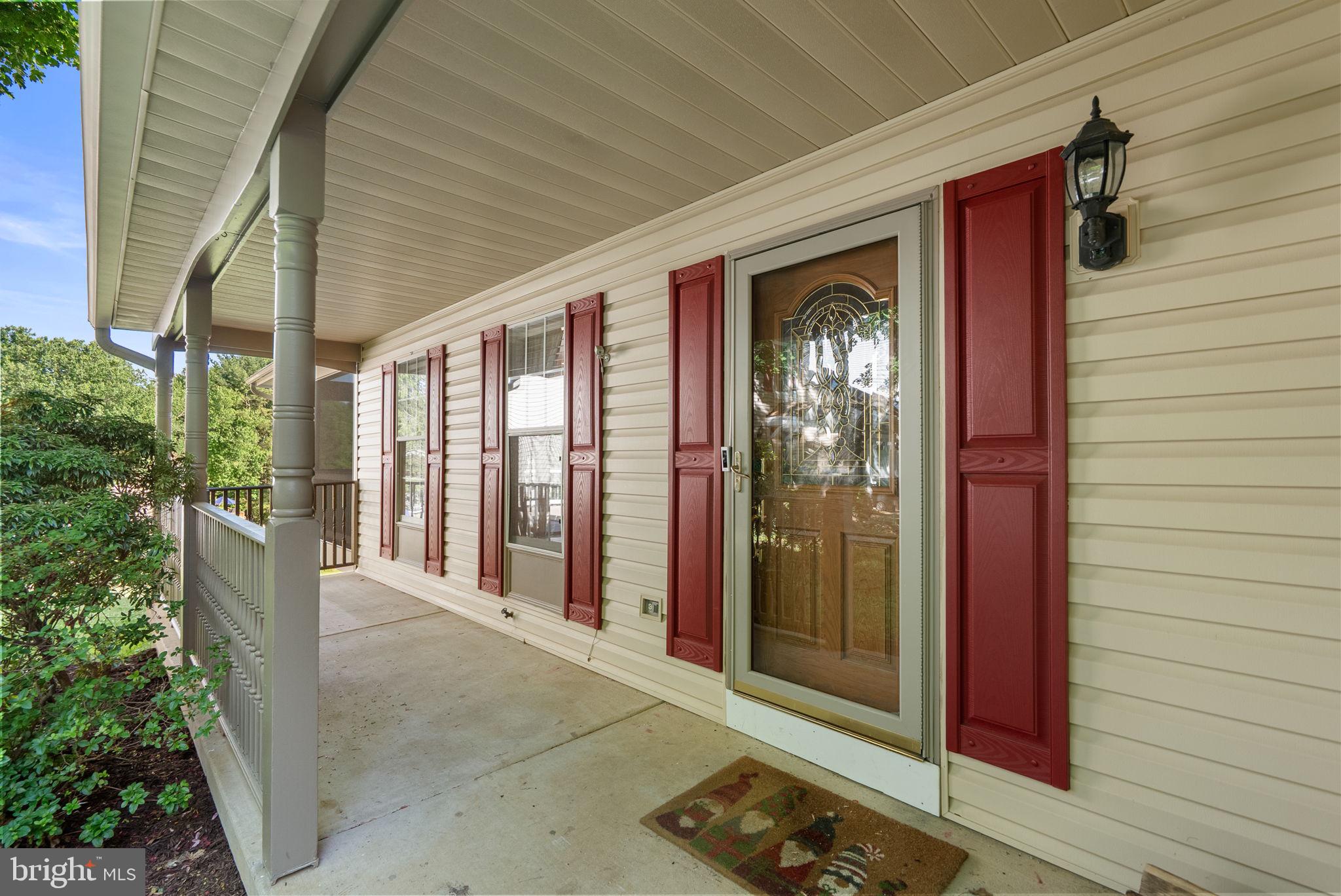 11645 Sun Cir Way Columbia, MD 21044 - Photo 5 of 44 front porch